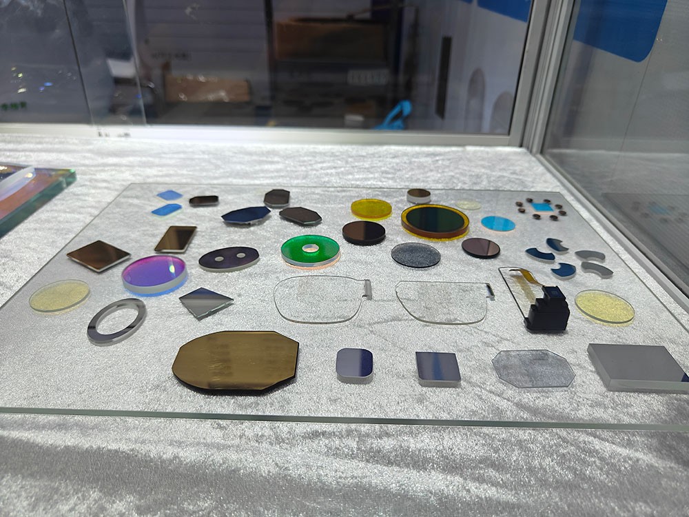 金年会jinnianhui
平面滤镜及反射镜展示